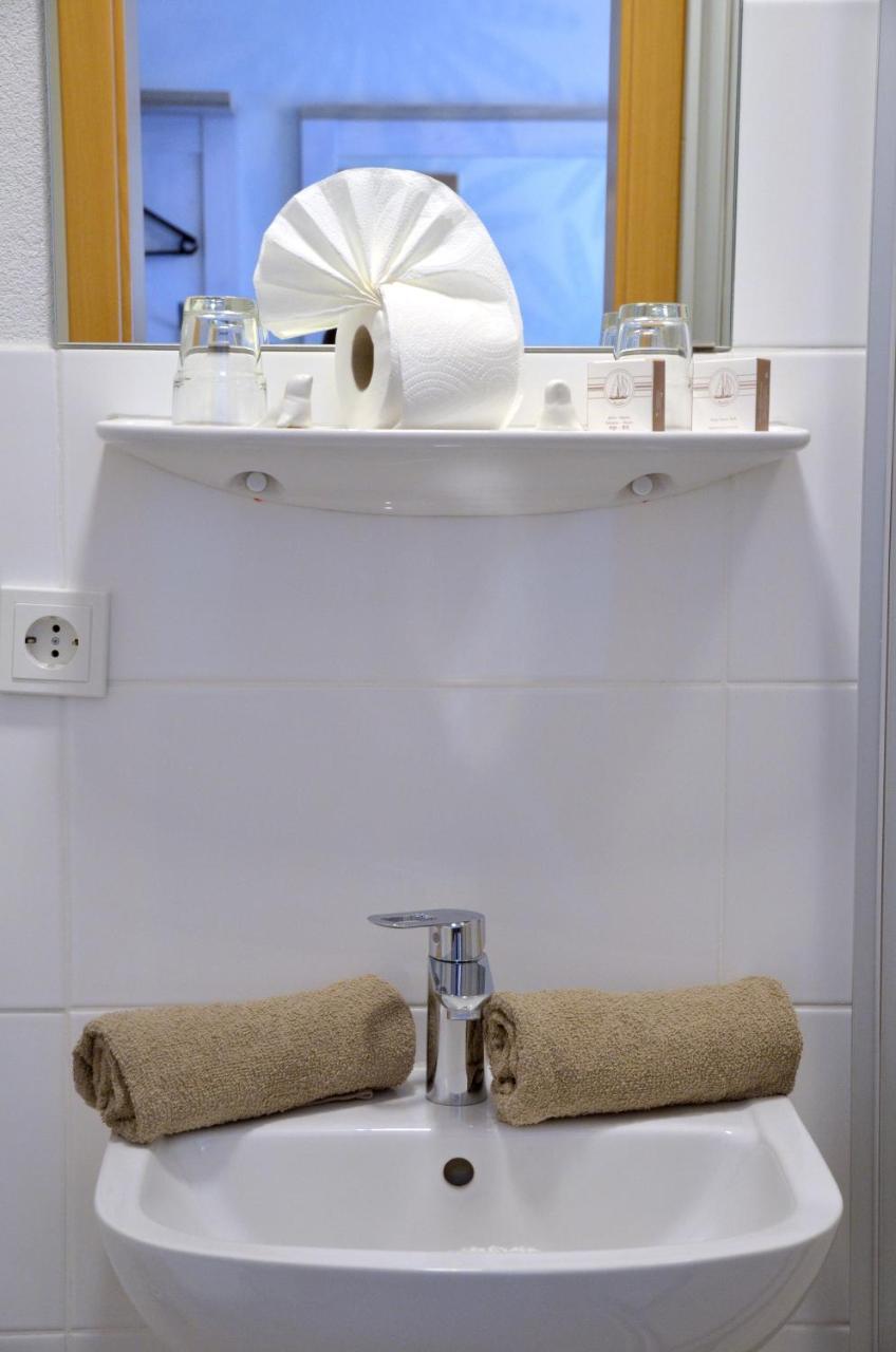 Hotel Zur Seerobbe Cuxhaven Extérieur photo